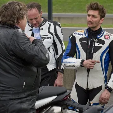 Stage de pilotage moto en région Auvergne Stage de pilotage moto en région Auvergne