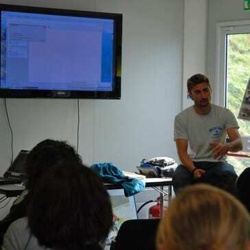 Circuit de l'Ouest Parisien - Dreux, Eure et loir (28) - Stage de pilotage moto Circuit de l'Ouest Parisien - Dreux, Eure et loir (28) - Stage de pilotage moto