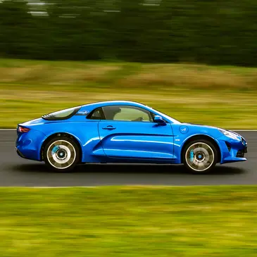 Circuit d'Issoire, Puy de dôme (63) - Stage de Pilotage Berline Sportive Circuit d'Issoire, Puy de dôme (63) - Stage de Pilotage Berline Sportive