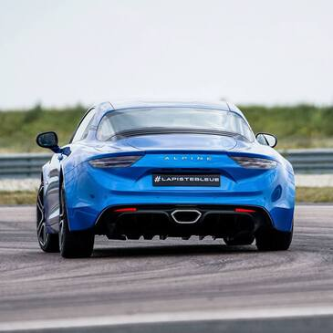 Stage de Pilotage Alpine A110 - Circuit d'Issoire en région Auvergne Stage de Pilotage Alpine A110 - Circuit d'Issoire en région Auvergne