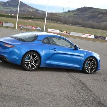 Réserver Stage de Pilotage Berline Sportive département Puy de dôme Réserver Stage de Pilotage Berline Sportive département Puy de dôme