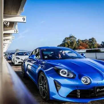 Circuit d'Issoire, Puy de dôme (63) - Baptême en Voiture de Sport Circuit d'Issoire, Puy de dôme (63) - Baptême en Voiture de Sport