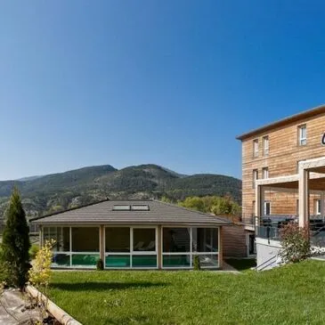 Hautes Alpes (05) PACA et Corse - Week end Hautes Alpes (05) PACA et Corse - Week end