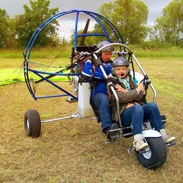 Baptême de l'air paramoteur en région Centre Baptême de l'air paramoteur en région Centre