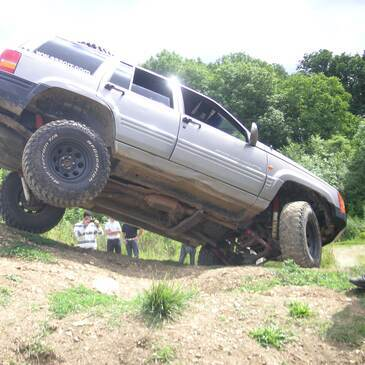Stage de pilotage 4x4 en région Ile-de-France Stage de pilotage 4x4 en région Ile-de-France