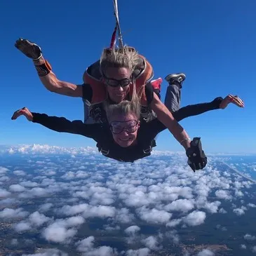 Saut en parachute, département Gironde