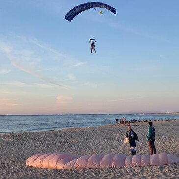 Saut en Parachute Tandem sur la plage à Soulac-sur-Mer en région Aquitaine