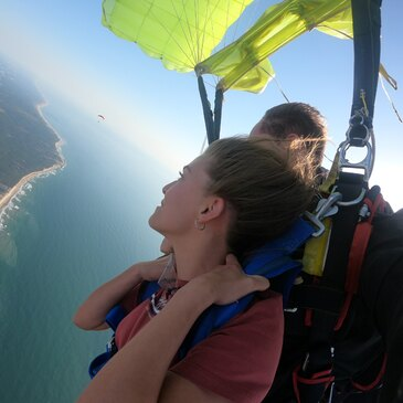 Saut en parachute proche Aérodrome de Soulac-sur-Mer Saut en parachute proche Aérodrome de Soulac-sur-Mer