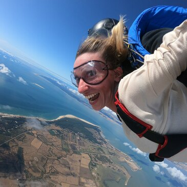 Saut en Parachute Tandem à Soulac-sur-Mer en région Aquitaine Saut en Parachute Tandem à Soulac-sur-Mer en région Aquitaine