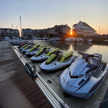 Offrir Jet ski Scooter des mers département Calvados Offrir Jet ski Scooter des mers département Calvados