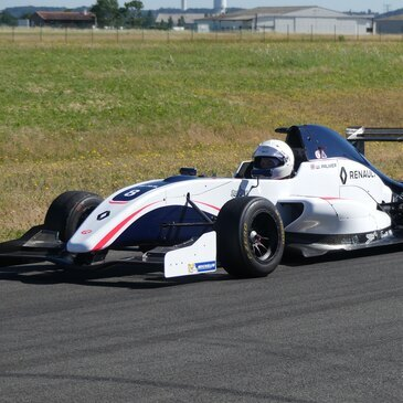 Réserver Stage de Pilotage Monoplace département Vendée Réserver Stage de Pilotage Monoplace département Vendée