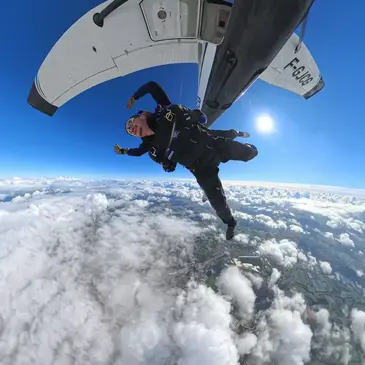 Saut en parachute, département Ille et vilaine Saut en parachute, département Ille et vilaine