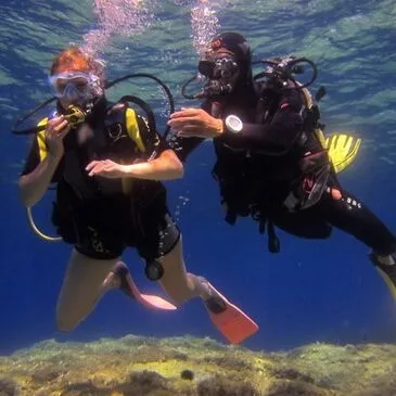 Baptême de Plongée à Sainte-Maxime Baptême de Plongée à Sainte-Maxime