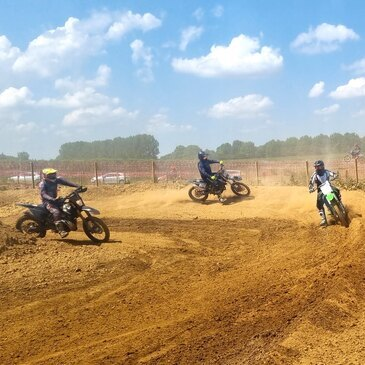 Stage Moto-Cross près d'Amiens en région Picardie Stage Moto-Cross près d'Amiens en région Picardie