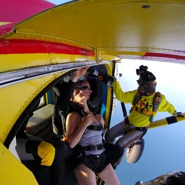 Saut en parachute en région Picardie Saut en parachute en région Picardie