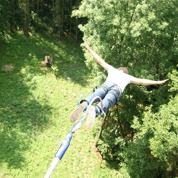 Saut à l’Élastique près de Verdun Saut à l’Élastique près de Verdun