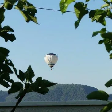 Oraison, à 45 min d'Aix-en-Provence, Bouches du Rhône (13) - Baptême de l'air montgolfière Oraison, à 45 min d'Aix-en-Provence, Bouches du Rhône (13) - Baptême de l'air montgolfière