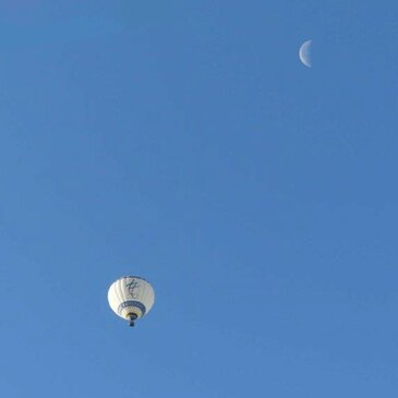 Baptême de l'air montgolfière proche Oraison, à 45 min d'Aix-en-Provence Baptême de l'air montgolfière proche Oraison, à 45 min d'Aix-en-Provence