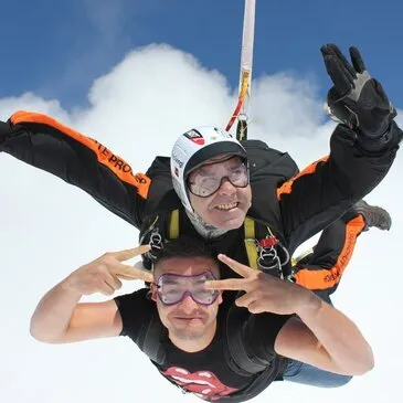 Week-end Saut en Parachute Tandem près d'Arras Week-end Saut en Parachute Tandem près d'Arras