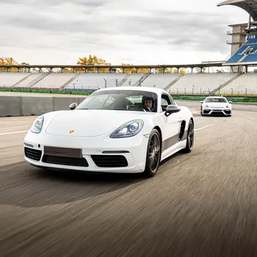 Stage de Pilotage Porsche 718 Cayman GT4 - Circuit de Mettet Stage de Pilotage Porsche 718 Cayman GT4 - Circuit de Mettet