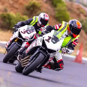 Stage de pilotage moto, département Saône et loire Stage de pilotage moto, département Saône et loire