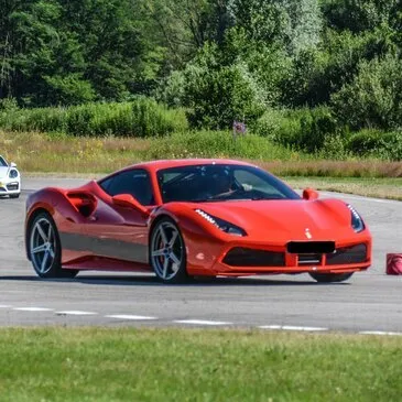Stage de Pilotage Ferrari 488 - Circuit Dijon-Prenois Stage de Pilotage Ferrari 488 - Circuit Dijon-Prenois