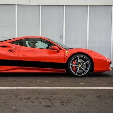 Stage de pilotage Ferrari, département Côte d'or Stage de pilotage Ferrari, département Côte d'or