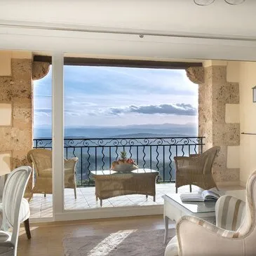 Week-end Spa à La Bastide de Tourtour près de Draguignan en région PACA et Corse Week-end Spa à La Bastide de Tourtour près de Draguignan en région PACA et Corse