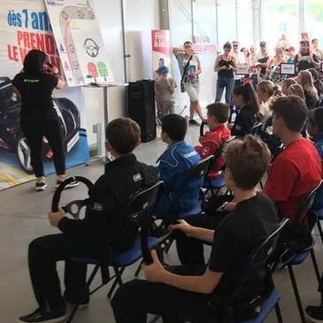 Stage de Pilotage pour Enfant, département Vendée Stage de Pilotage pour Enfant, département Vendée