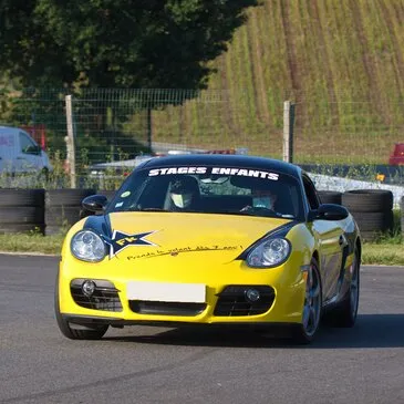 Offrir Stage de Pilotage pour Enfant en Pays-de-la-Loire Offrir Stage de Pilotage pour Enfant en Pays-de-la-Loire