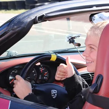 Stage de Pilotage pour Enfant en région Pays-de-la-Loire Stage de Pilotage pour Enfant en région Pays-de-la-Loire