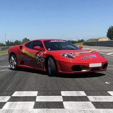 Stage Enfant en Ferrari F430 à Nantes Stage Enfant en Ferrari F430 à Nantes