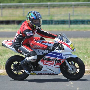 Initiation au Pilotage Moto pour Enfant - Circuit de Fontenay-le-Comte