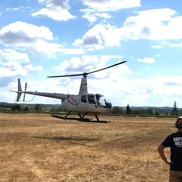 Baptême de l'air hélicoptère en région Rhône-Alpes Baptême de l'air hélicoptère en région Rhône-Alpes