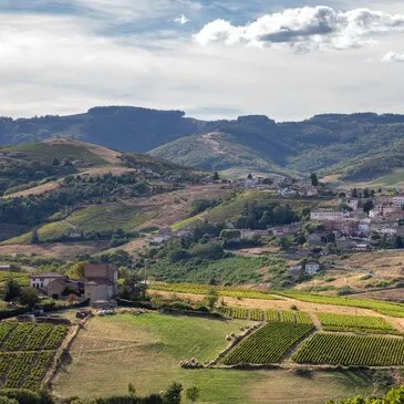 Baptême en Hélicoptère près de Lyon en région Rhône-Alpes Baptême en Hélicoptère près de Lyon en région Rhône-Alpes