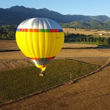 Vol en Montgolfière - Survol des Pyrénées Vol en Montgolfière - Survol des Pyrénées