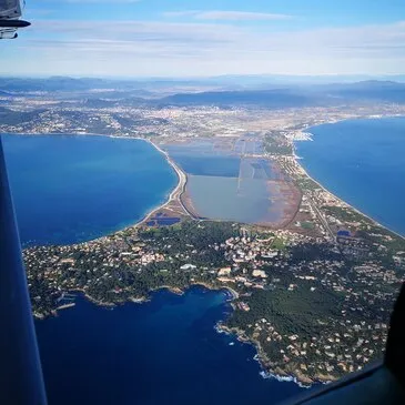 Baptême Privatif en Avion au Castellet - La Côte Varoise Baptême Privatif en Avion au Castellet - La Côte Varoise