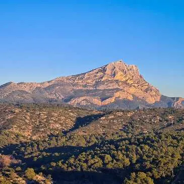 Baptême Privatif en Avion - Survol de la Sainte Victoire Baptême Privatif en Avion - Survol de la Sainte Victoire