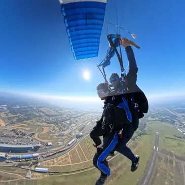 Offrir Saut en parachute département Maine et loire