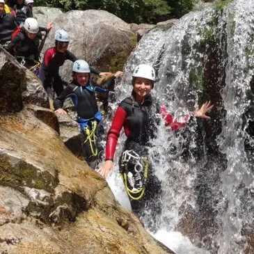 Canyoning en Ardèche près d'Aubenas Canyoning en Ardèche près d'Aubenas