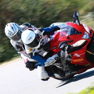 Baptême Moto sur Circuit, département Gard Baptême Moto sur Circuit, département Gard