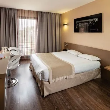 Week end Pilotage Auto et Moto en région PACA et Corse Week end Pilotage Auto et Moto en région PACA et Corse