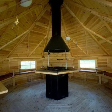 Weekend et Hébergement Insolite proche Champvert, à 30 min de Nevers Weekend et Hébergement Insolite proche Champvert, à 30 min de Nevers