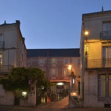 Offrir Week end Pilotage Auto et Moto département Vendée Offrir Week end Pilotage Auto et Moto département Vendée