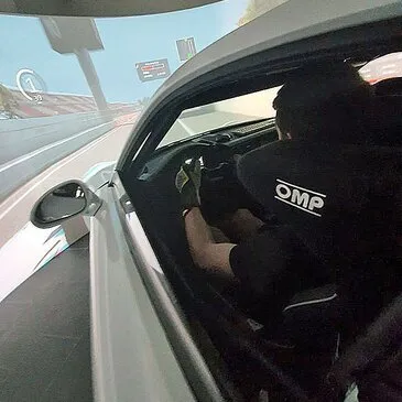 Simulateur Porsche 991 Cup à Saint-Malo Simulateur Porsche 991 Cup à Saint-Malo