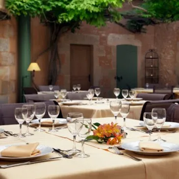 Lussac-les-Châteaux, à 40 min de Poitiers, Vienne (86) - Week end Gastronomique Lussac-les-Châteaux, à 40 min de Poitiers, Vienne (86) - Week end Gastronomique