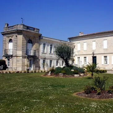 Activité Insolite proche Saint-Michel-de-Fronsac, à 35 min de Bordeaux Activité Insolite proche Saint-Michel-de-Fronsac, à 35 min de Bordeaux