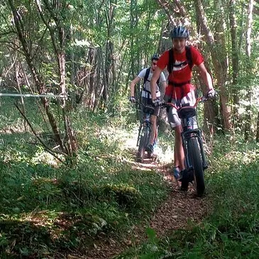 Ribagnac, Dordogne (24) - Activité Insolite Ribagnac, Dordogne (24) - Activité Insolite