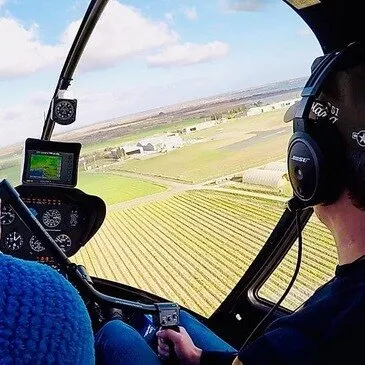 Stage initiation hélicoptère en région Languedoc-Roussillon Stage initiation hélicoptère en région Languedoc-Roussillon