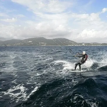 Surf et Sport de Glisse en région PACA et Corse